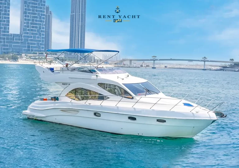 Rent Yacht Majesty 48 FT