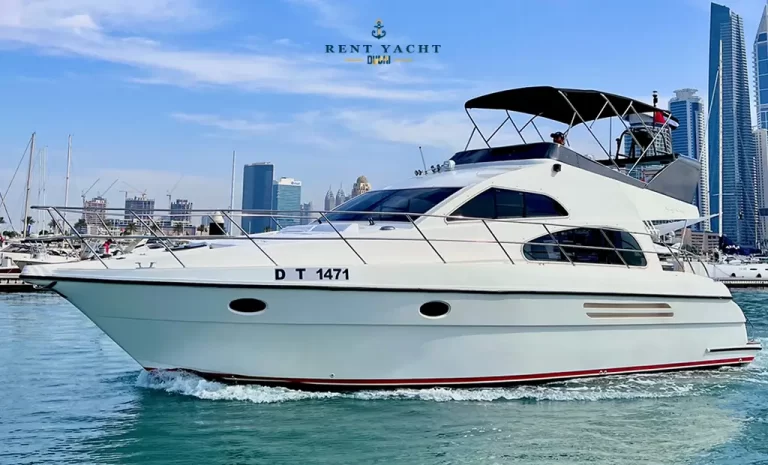 Rent Yacht Majesty 52 FT