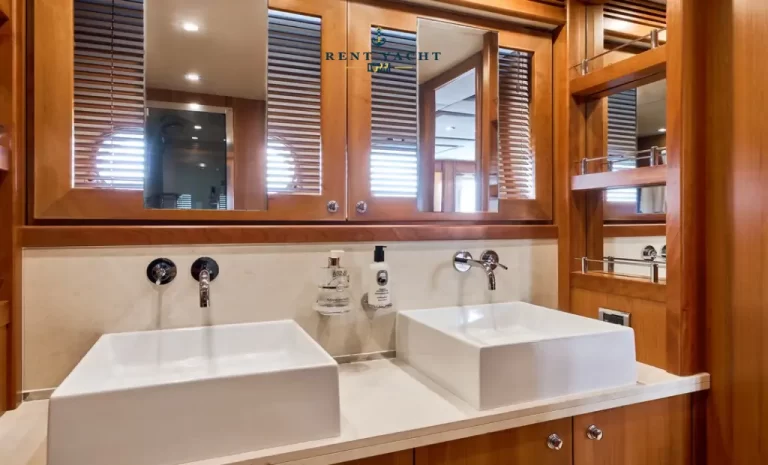 rent yacht sunseeker 108 FT